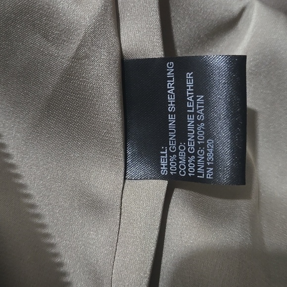 Brown Teddy Jacket with Structured Silhouette and High Collar - Picture 5 of 6